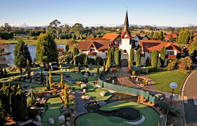 Grindelwald TAS Accommodation Newcastle