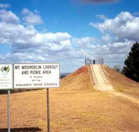 Mount Wooroolin - Accommodation Newcastle