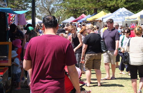 Burleigh Heads Markets - Accommodation Newcastle 1