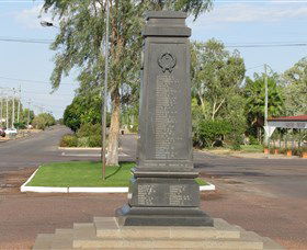 Winton War Memorial - Accommodation Newcastle 0