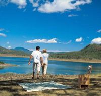 Lake Maroon - Accommodation Newcastle