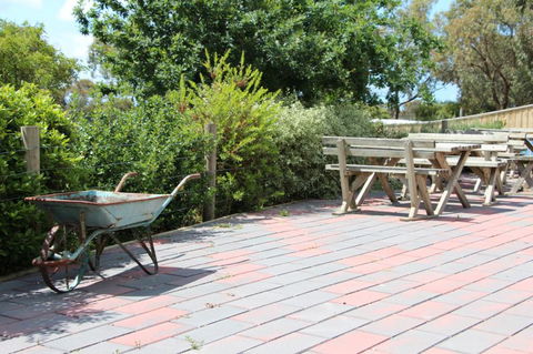 Tuckerberry Hill - Accommodation Newcastle 8