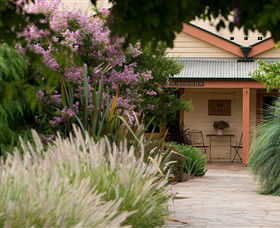 Baileys Of Glenrowan - Accommodation Newcastle 0