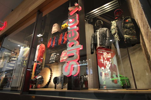 World Square Shopping Centre - Accommodation Newcastle 3