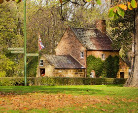 Cooks Cottage - Accommodation Newcastle 0