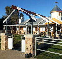 Flyfaire Wines - Accommodation Newcastle