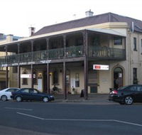 The Family Hotel - Accommodation Newcastle