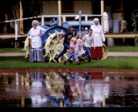 Inverell Pioneer Village - Accommodation Newcastle 2