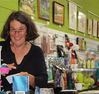 Artists on Parade Art Gallery - Accommodation Newcastle