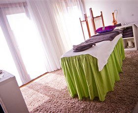 Paci Spa - Accommodation Newcastle 1