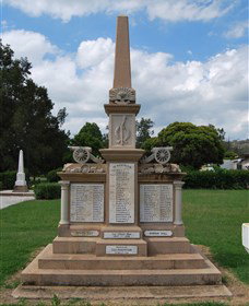 Boer War Memorial And Park, Allora - Accommodation Newcastle 0