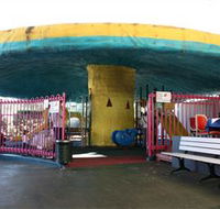 The Giant Mushroom - Accommodation Newcastle