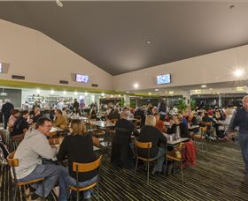 Gungahlin Lakes Golf And Community Club - Accommodation Newcastle 2