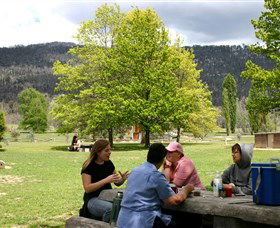 Tidbinbilla - Accommodation Newcastle 2