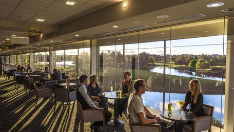 Gungahlin Lakes Golf And Community Club - Accommodation Newcastle 4