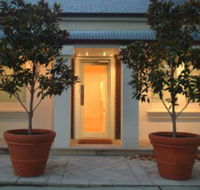 Australian Galleries - Roylston Street - Accommodation Newcastle