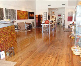 Tali Gallery - Accommodation Newcastle 4