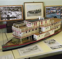 Wentworth Model Paddlesteamer Display - Accommodation Newcastle