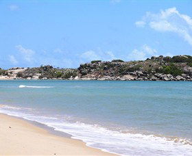 Dhamitjinya (East Woody Island) And Galaru (East Woody Beach) - Accommodation Newcastle 1