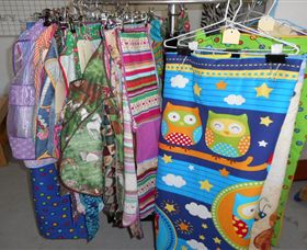 Sticky Beaks Craft Co-Operative Of Avoca - Accommodation Newcastle 3