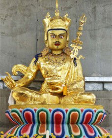 The Great Stupa Of Universal Compassion - Accommodation Newcastle 4