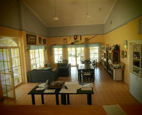 Red Earth Estate Vineyard - Accommodation Newcastle 4