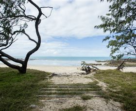 Cape Palmerston National Park - Accommodation Newcastle 2
