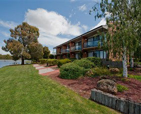 ClubMulwala - Accommodation Newcastle 4