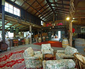 Paramoor Winery - Accommodation Newcastle 1