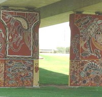 Cowra Bridge Pylons - Accommodation Newcastle