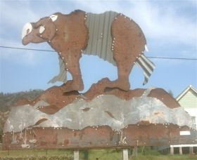 Diprotodon Drive - Tamber Springs - Accommodation Newcastle 0