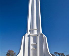 Monument Hill - Accommodation Newcastle 2