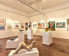 GIGS - Gateway Island Gallery And Studios - Accommodation Newcastle 2