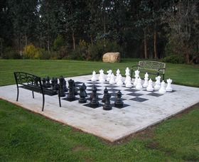 Brookfield Maze - Accommodation Newcastle 4