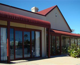 Ben Roberts Cafe And Gallery - Accommodation Newcastle 2