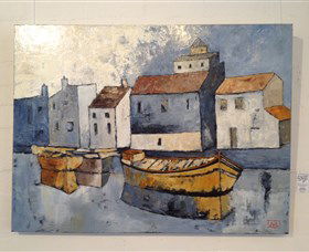 Bay Tree Gallery - Accommodation Newcastle 2