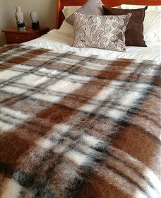 Australian Alpaca Barn - Morpeth - Accommodation Newcastle 2