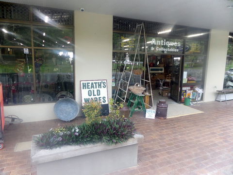 Heaths Old Wares, Collectables & Industrial Antiques - Accommodation Newcastle 10