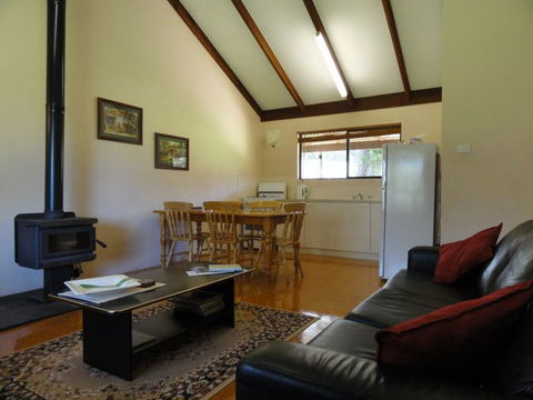 Tinglewood Cabins - Accommodation Newcastle 1