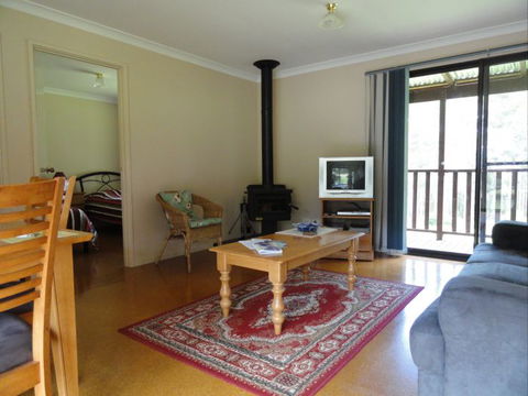 Tinglewood Cabins - Accommodation Newcastle 3