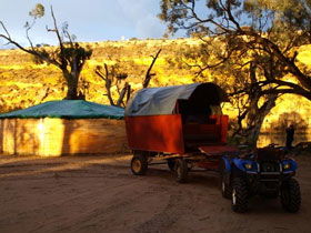 Big Bend By Night - Accommodation Newcastle 0