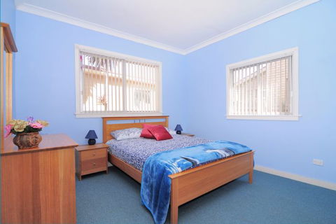 Amazing Aspects - Accommodation Newcastle 0