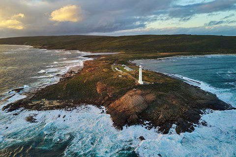 Cape Leeuwin Lighthouse Fully-guided Tour - Accommodation Newcastle 1