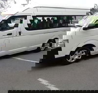 Melbourne Half-Day or Full-Day Private Guide Tour by 4WD Mini Bus - Accommodation Newcastle
