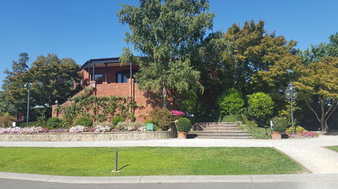 Yarra Valley Wildlife & Wine Day Tour From Melbourne With Healesville Sanctuary - Accommodation Newcastle 5