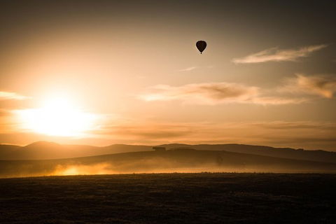 Yarra Valley Sunrise Balloon Flight & Champagne Breakfast - Accommodation Newcastle 0