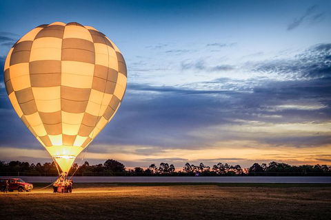 Yarra Valley Sunrise Balloon Flight & Champagne Breakfast - Accommodation Newcastle 5