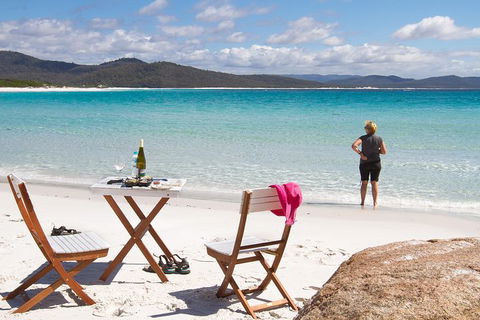 4x4 And Lunch Full Day Freycinet And Wineglass Bay - Accommodation Newcastle 0