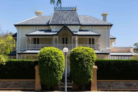 Historic Adelaide & Architecture 90- Minute Pedicab Experience - Accommodation Newcastle 5
