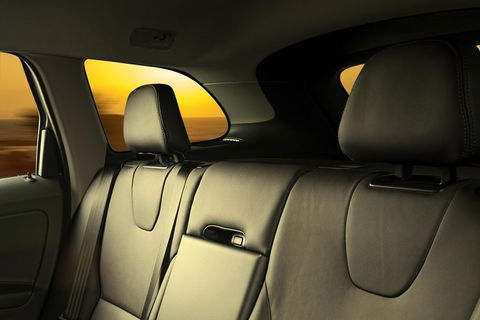 Round Trip Transfer In Private Minivan From-to Airport ADL In Adelaide Downtown - Accommodation Newcastle 5
